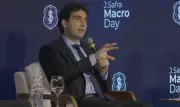 Presidente do BC alerta que alta do petróleo pressiona inflação e freia crescimento