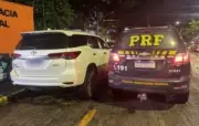 PRF recupera carro furtado no Rio de Janeiro durante fiscalização na Via Dutra em Resende