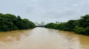 Rio Piracicaba atinge 4,82 metros e entra em estado de extravasamento após chuvas intensas