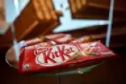 Roubo de 12 toneladas de KitKat na Europa: 413 mil unidades desaparecem em transporte