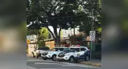 Suspeitos de esfaquear mulher são presos ao tentar limpar cena do crime em Sorocaba