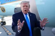 Trump critica voto por correio, mas utiliza método em eleição na Flórida