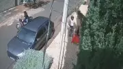 Veterinária é rendida, agredida e tem carro roubado em Uberlândia durante atendimento