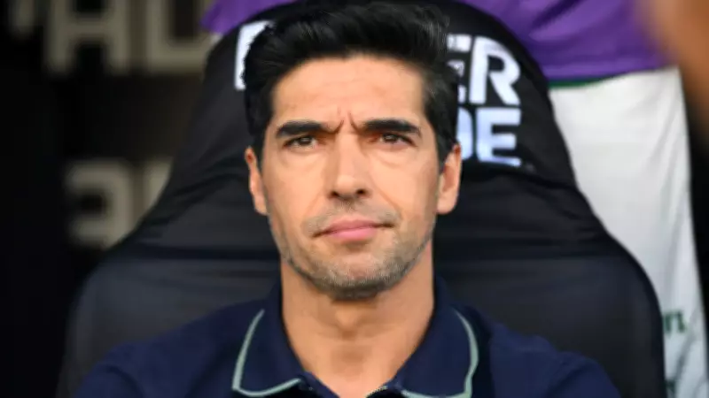 Abel Ferreira, técnico do Palmeiras, é suspenso por oito jogos pelo STJD após expulsões