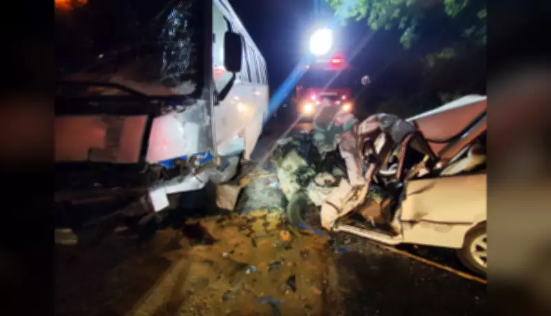 Acidente fatal entre ônibus e carro mata motorista de 42 anos em Descanso, SC