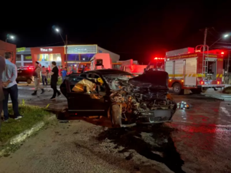 Acidente fatal na BR-262 em Manhuaçu: mulher morre e três ficam feridos em colisão com carreta