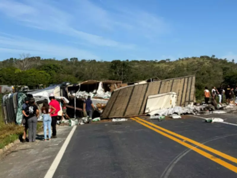Acidente grave na BR-251 em Grão Mogol deixa dois mortos e oito feridos