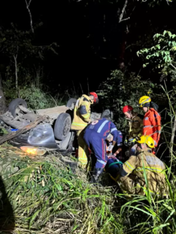 Acidente na MG-238 em Inhaúma deixa uma mulher morta e três pessoas feridas