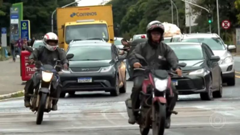 Adicional de periculosidade para motociclistas entra em vigor no Brasil