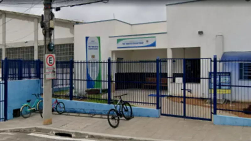 Adolescente agride professora após ser pego colando em escola de São José dos Campos