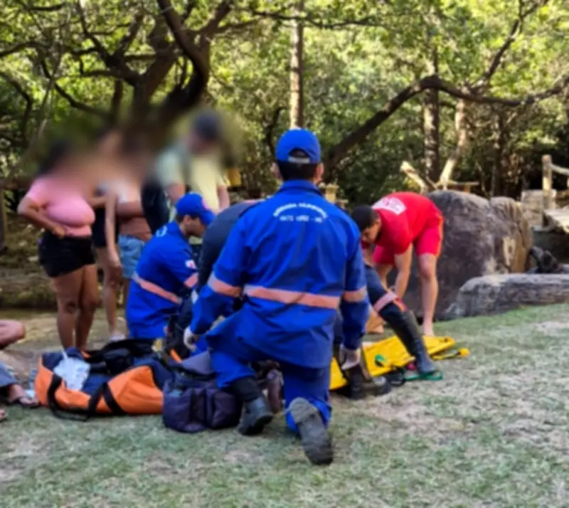 Adolescente de 16 anos morre afogado em cachoeira durante excursão escolar em MG