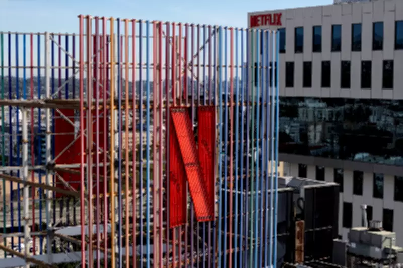 Ações da Netflix caem mais de 10% com saída de cofundador e projeções fracas