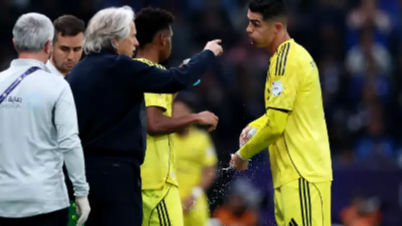 Al Nassr lidera com 15 vitórias seguidas, mas Jesus enfrenta críticas de ídolo do clube