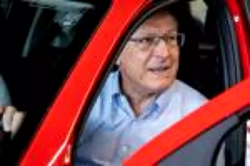 Alckmin assume múltiplas funções nas eleições: vice de Lula e aliado de Haddad em SP
