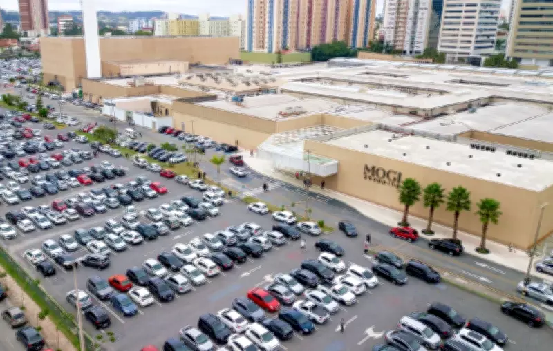 Alto Tietê oferece 57 vagas de emprego em shoppings da região
