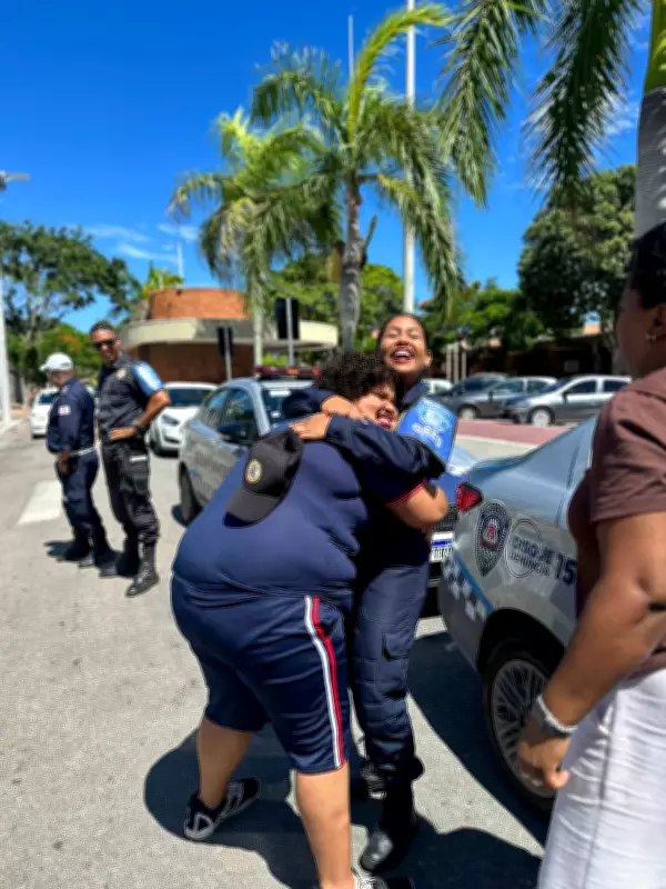Aluna com deficiência intelectual comemora 20 anos com passeio em viatura da Ronda Escolar em Arraial do Cabo