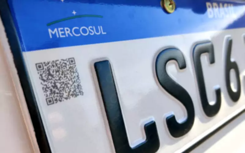 AND recebe com cautela projeto que recoloca nomes de estados e cidades em placas de veículos