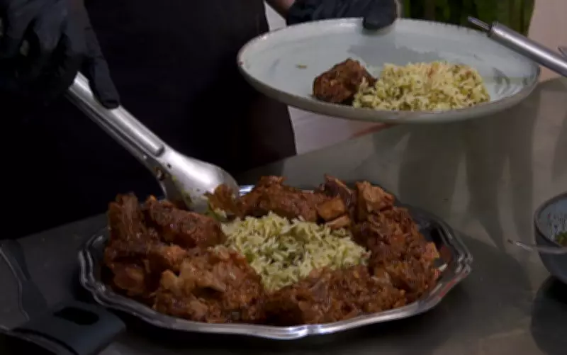 Arroz verde com costelinha ao molho de cerveja preta: receita econômica