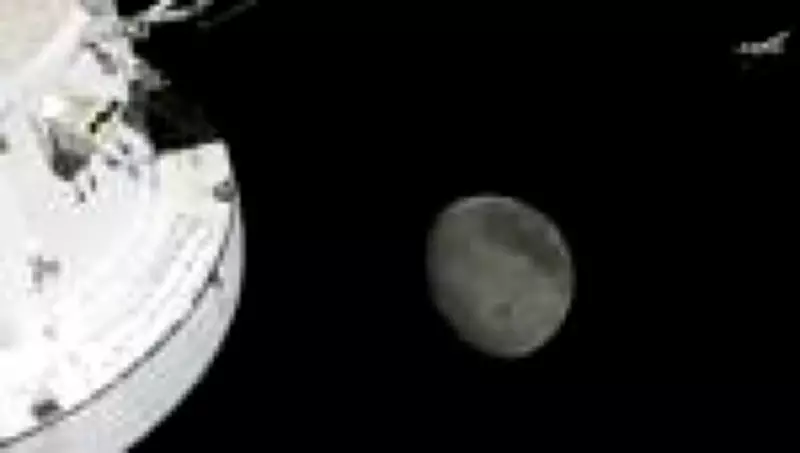 Artemis II: Astronautas restabelecem contato após passagem pelo lado oculto da Lua