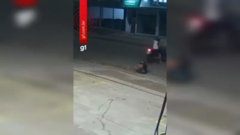 Assaltante cai de moto durante fuga após roubo em posto de combustível em Santarém