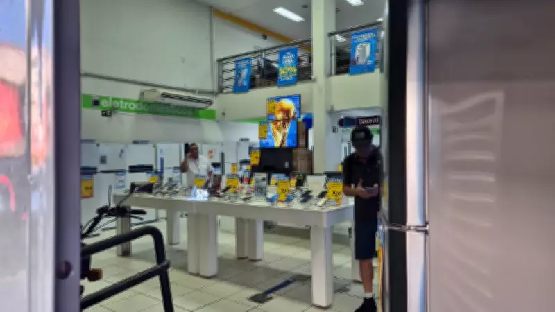 Assalto com reféns no Magazine Luiza em Piracicaba mobiliza polícia