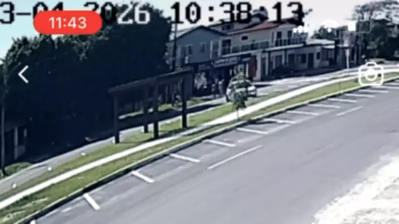 Avião de pequeno porte cai em Capão da Canoa e piloto morre no Litoral Norte do RS