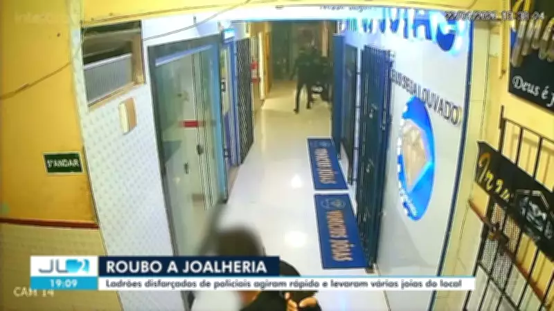 Bandidos armados roubam joalheria em shopping de Belém em 5 minutos