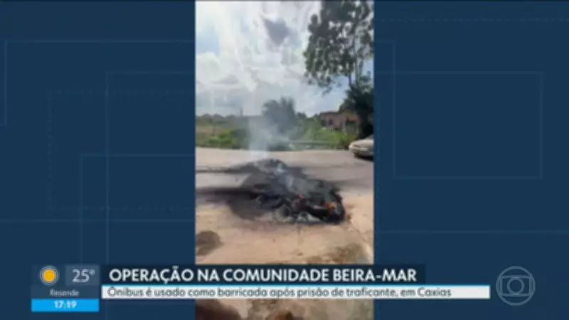 Bandidos usam ônibus como barricada em operação policial para prender foragido em Caxias