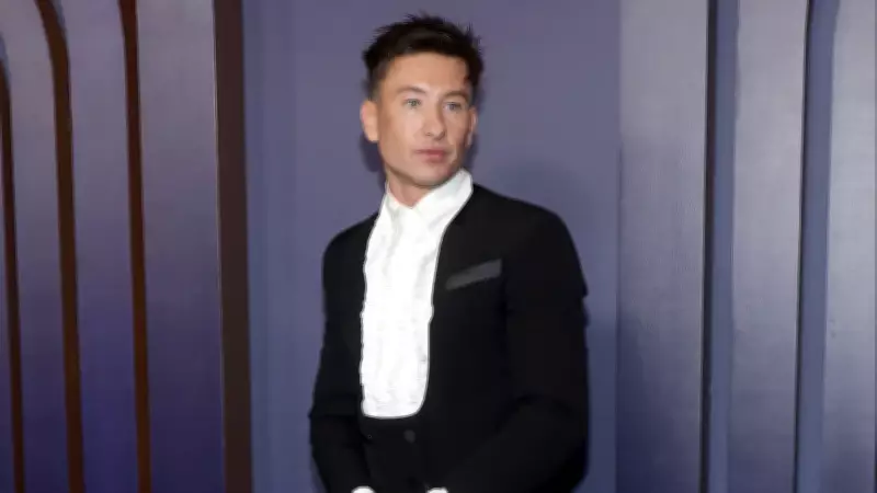 Barry Keoghan quebra silêncio sobre boatos de traição a Sabrina Carpenter