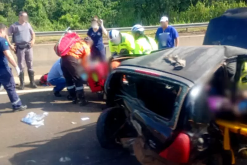 Batida entre veículos interdita parcialmente Rodovia Raposo Tavares em Presidente Bernardes