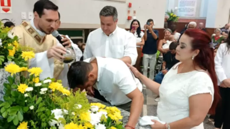 Batismo de adultos cresce em Rio Preto e transforma vidas de fiéis