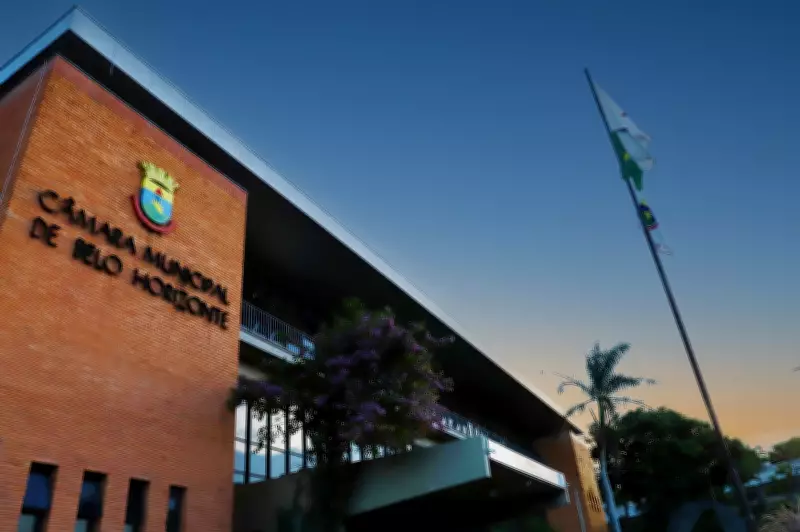 Belo Horizonte sanciona lei para proteger vereadores ameaçados com escolta e segurança