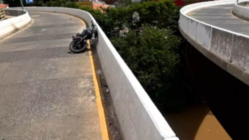 Bombeiros buscam motociclista que caiu da Ponte da Amizade entre Teresina e Timon