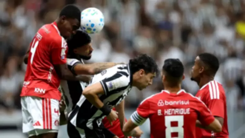Botafogo cede empate ao Internacional em Brasília e perde chance de subir na tabela