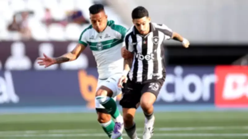 Botafogo empata com Coritiba após jogo de duas caras no Nilton Santos