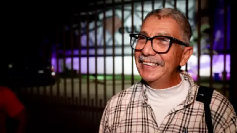 Brasileiros formam filas no Paraguai em busca de residência e novos horizontes