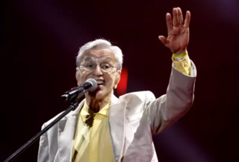Caetano Veloso agradece a Otto Alencar por corrigir fake news sobre armas na ditadura