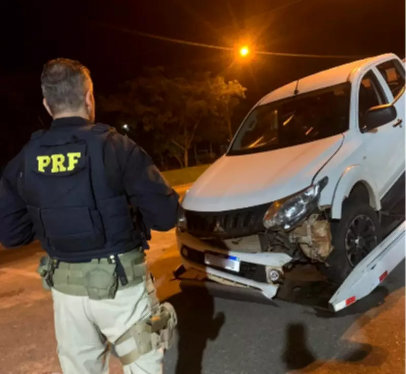 Caminhonete furtada no Rio é recuperada após perseguição policial na BR-101 em Campos