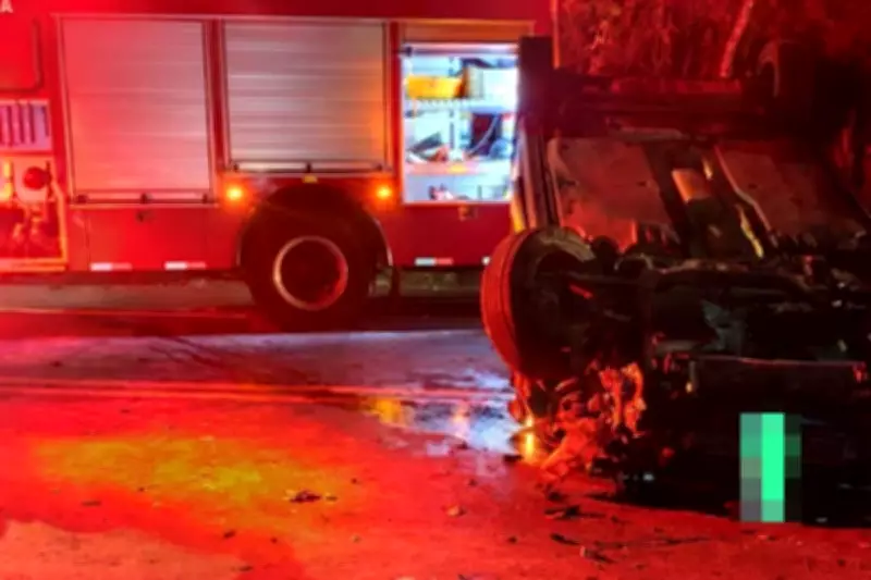 Capotamento na Rio-Santos deixa duas pessoas feridas em Caraguatatuba