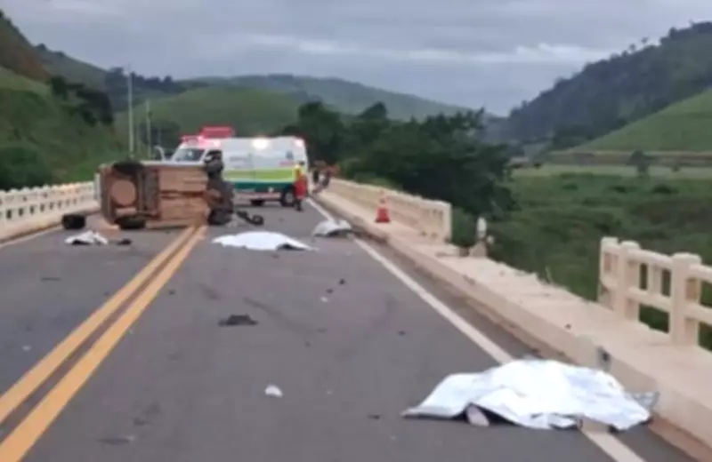 Casal morre e idoso desaparece após carro bater em ponte na BR-116; corpo é encontrado