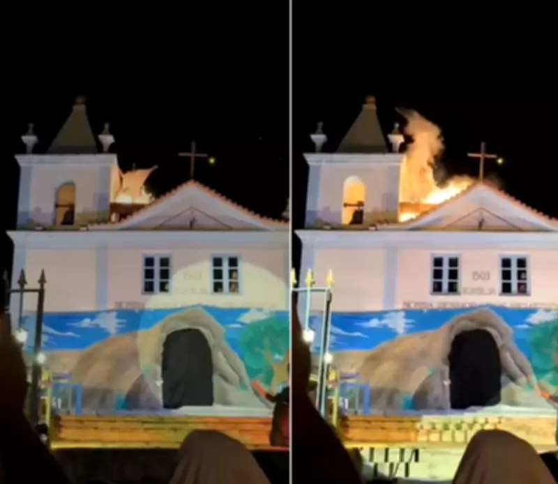 Cenário se solta durante Paixão de Cristo e assusta público em Arraial do Cabo