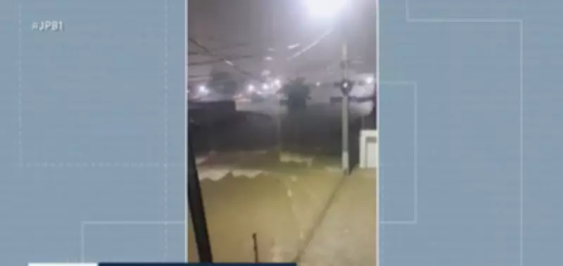 Chuva intensa causa alagamentos e prejuízos em Sousa, na Paraíba