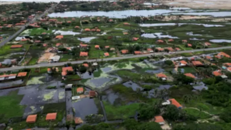 Chuvas no Piauí deixam 120 famílias ilhadas; moradores resistem a resgate em Parnaíba