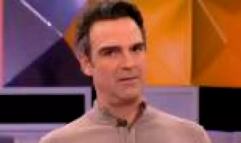 Cinco gafes imperdoáveis de Tadeu Schmidt no BBB 26 colocam sua condução em xeque