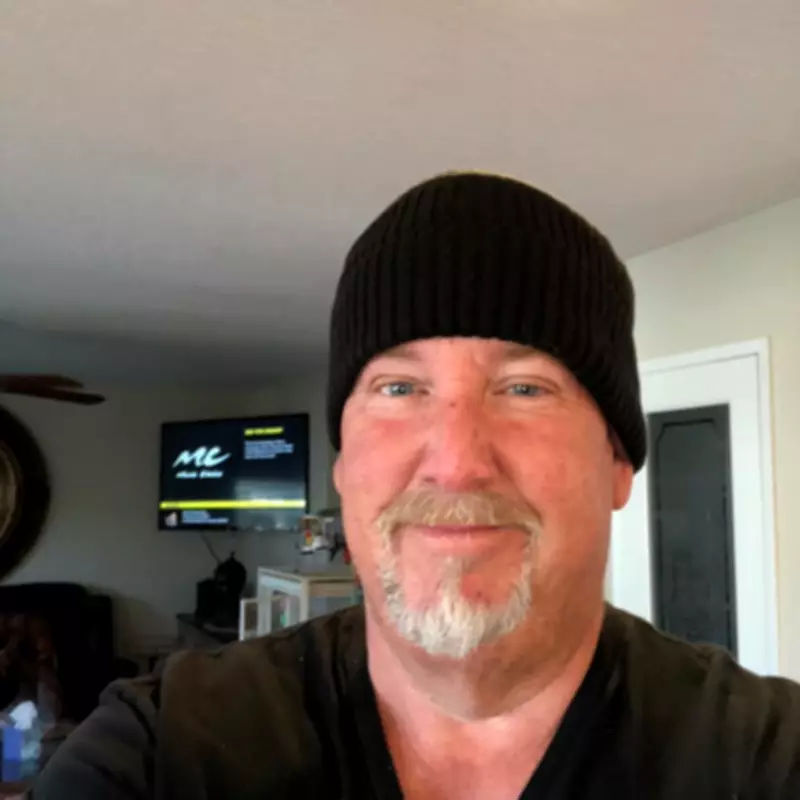 Colecionador Darrell Sheets, do reality 'Quem Dá Mais?', morre aos 67 anos