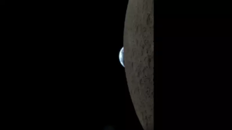 Comandante da Artemis II registra 'pôr da Terra' atrás da Lua com iPhone