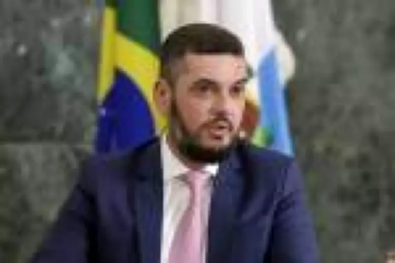 Comando Vermelho avança na administração pública e revela liquefação política no Brasil