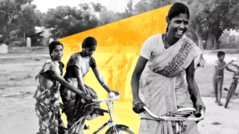 Como a bicicleta libertou mulheres indianas e impulsionou a alfabetização