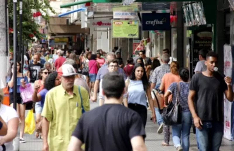 Comércio de Nova Friburgo e região terá opção de abrir nos três feriados de abril