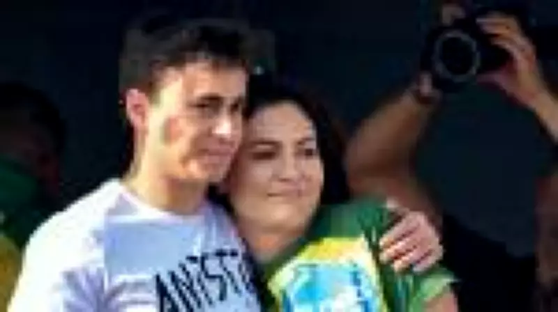 Conflito entre Eduardo Bolsonaro e Nikolas Ferreira gera crise na direita em ano eleitoral